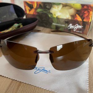 Maui Jim Rectangular Sunglasses H423-26